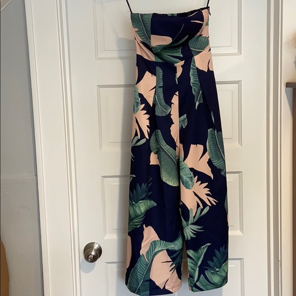 Lulus Pants - Lulu’s Tropical floral jumper